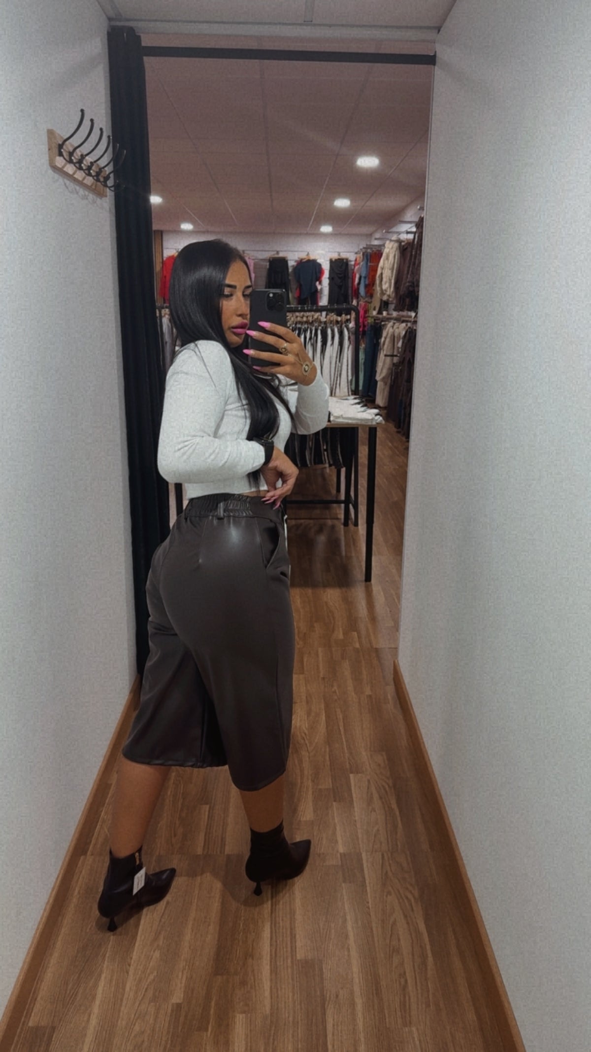 Pantalón cuero