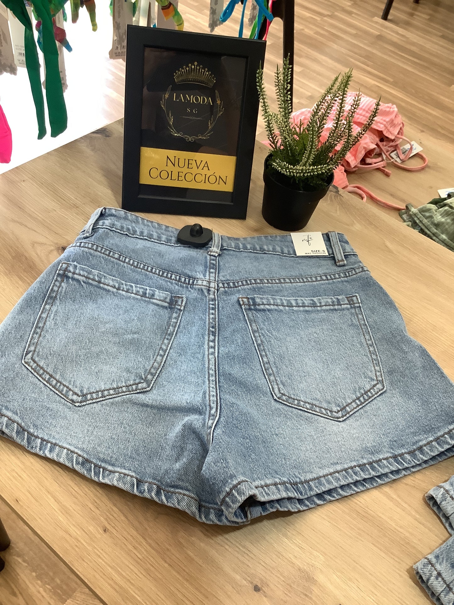 Pantalón corto Thalía