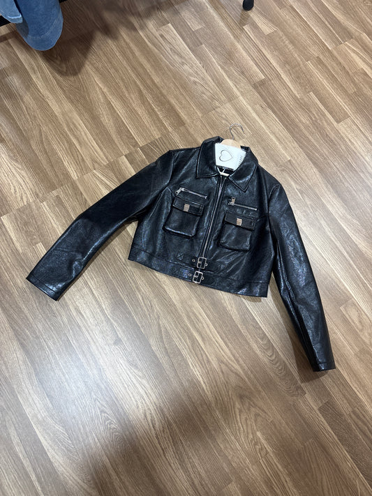 Chaqueta corta cuero